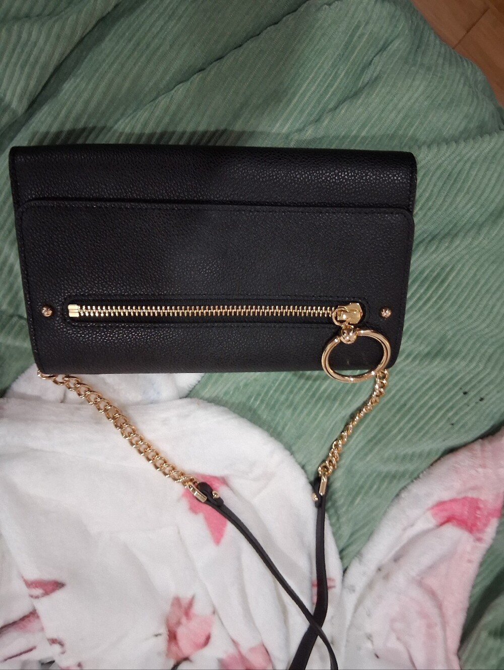 Rebecca Minkoff Black Pebbled Leather Crossbody with Gold Chain Strap - Picture 6 of 7